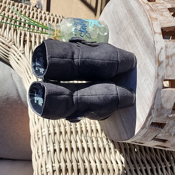 IMPO Gillianna Black Faux Suede Wedge Ankle Bootie  Womens 6.5M - Picture 4 of 5